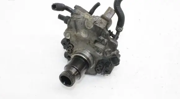 Mercedes-Benz E C207 W207 Fuel injection high pressure pump A6510701801