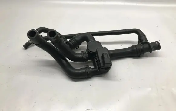 Mercedes-Benz S W221 Engine coolant pipe/hose A2218322294