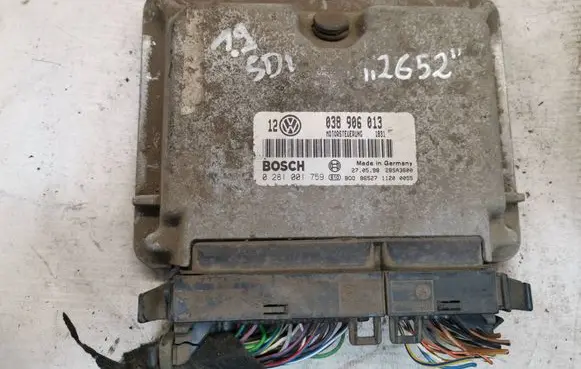 Volkswagen Golf IV Engine control unit/module 038906013
