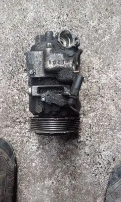 Volkswagen Polo IV 9N3 Air conditioning (A/C) compressor (pump) 6Q0820803G