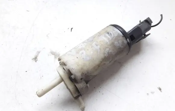 Volvo S70 V70 V70 XC Windscreen/windshield washer pump