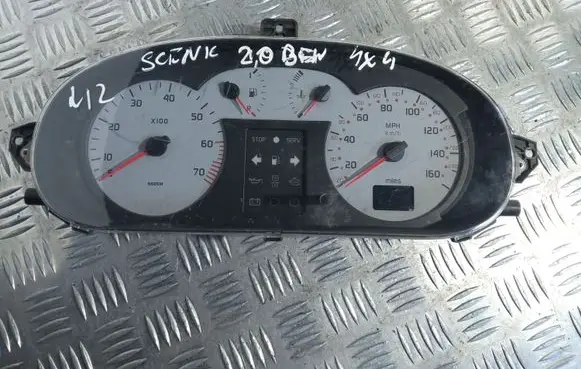 Renault Scenic RX Speedometer (instrument cluster) P8200038784