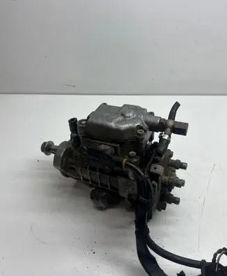 Volkswagen PASSAT B4 Fuel injection high pressure pump 2464463268