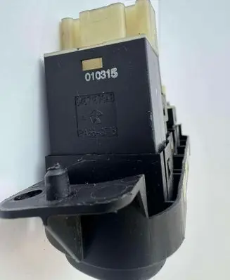 Chrysler PT Cruiser A set of switches 04671670AB 010315