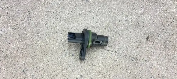 BMW M6 Camshaft position sensor 7525014 13627525014 7546660