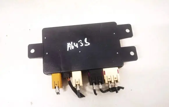Audi A6 S6 C5 4B Antenna control unit 