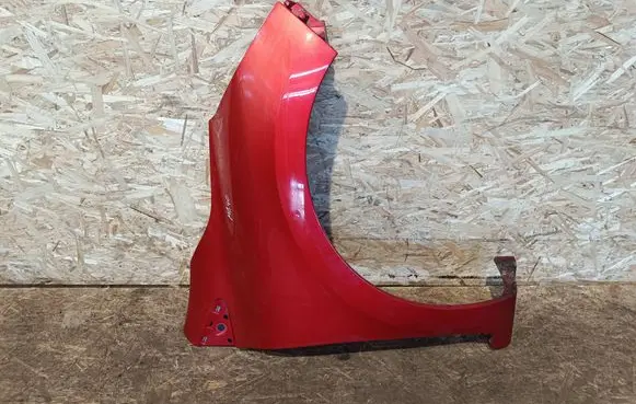 Renault Clio IV Fender 631007609R