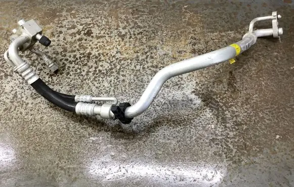 Chevrolet Bolt Air conditioning (A/C) pipe/hose R1234YF 42439323