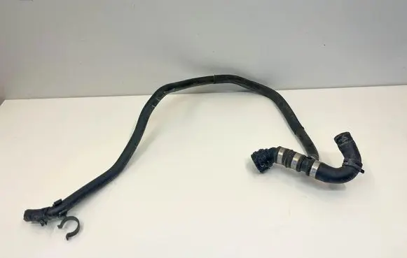 Mercedes-Benz SL R231 Engine coolant pipe/hose A2315014782 2315014782