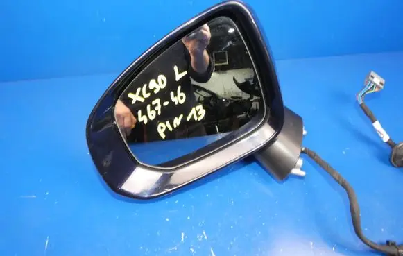 Volvo XC90 Front door electric wing mirror 
