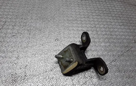 Mercedes-Benz ML W163 Rear door upper hinge