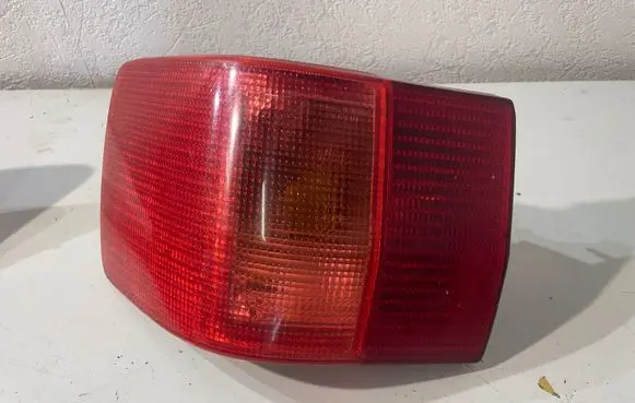 Audi 80 90 S2 B4 Tail light bulb cover holder 29632102 Sj3