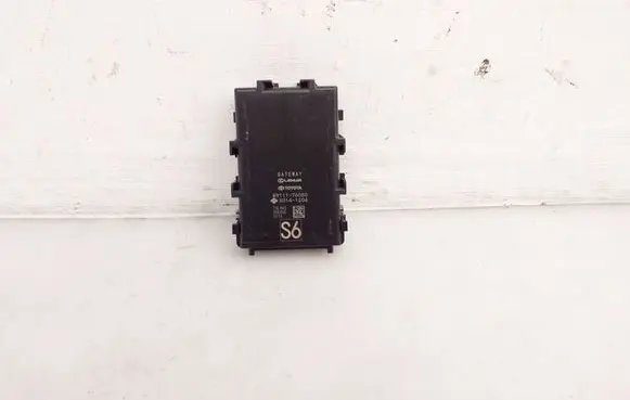 Lexus ES 300h (7th Gen) Gateway control module 8911176050 50141204