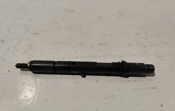 Audi A4 S4 B7 8E 8H Fuel injector 059130201G