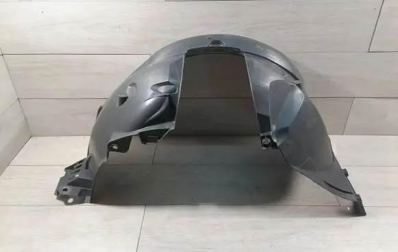 Renault Sandero II Front wheel arch liner splash guards 638407780R