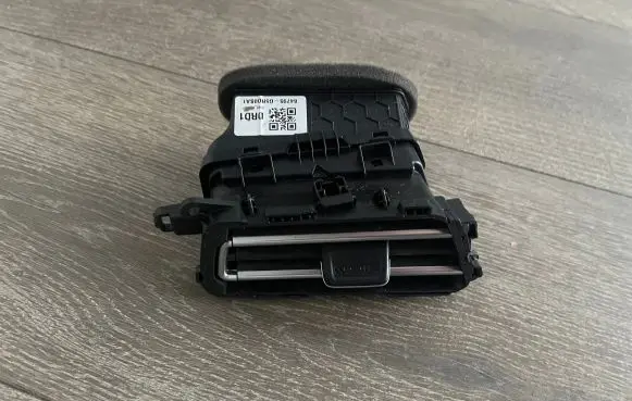 KIA Niro Dashboard air vent grill cover trim 97490G5RAO
