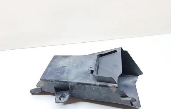 BMW 5 F10 F11 Brake cooling air channel/duct 7200798