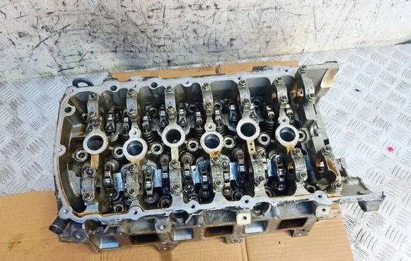 Volkswagen Atlas Engine head 03H103403A