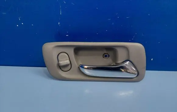 Honda Accord Front door interior handle S84FRGR2