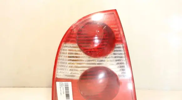Volkswagen PASSAT B5 Rear/tail lights