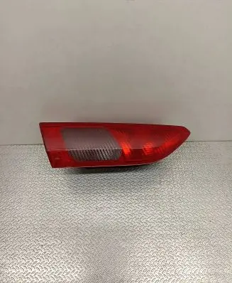 Alfa Romeo 156 Tailgate rear/tail lights