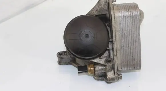 Engine oil radiator