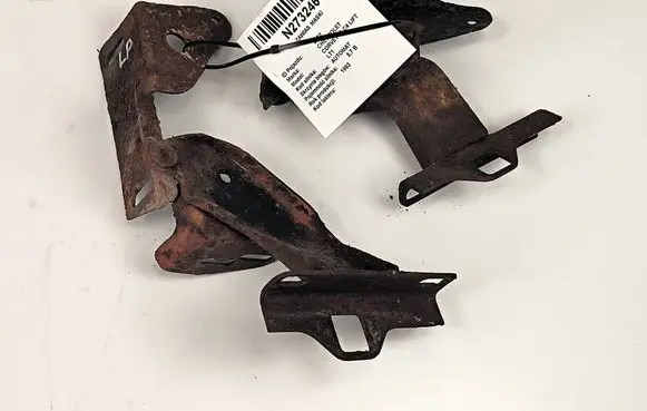 Chevrolet Corvette Engine bonnet/hood hinges