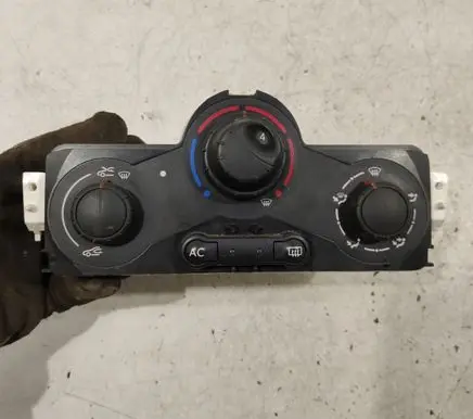 Renault Megane II Climate control unit 69480001