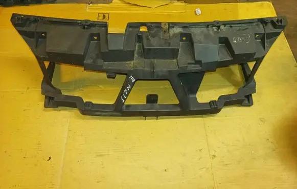 Renault Scenic II - Grand scenic II Radiator support slam panel 8200140174