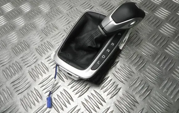 Ford Mondeo MK V Gear shifter/selector GC62A T3706