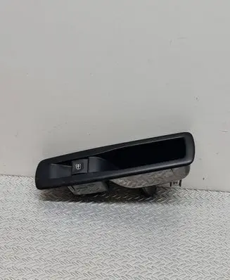 Renault Megane III Electric window control switch 829500004R 00254250