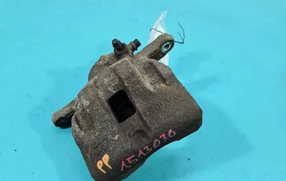 Suzuki Grand Vitara II Front brake caliper IMPRK1513036