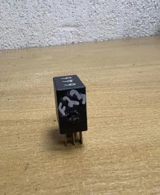 Audi A8 S8 D4 4H Other relay 4H0951253