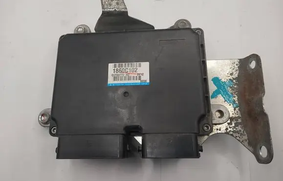 Mitsubishi Outlander Engine control unit/module 1860C102 E6T80772