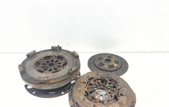 Audi A4 S4 B8 8K Clutch set kit 0B141117