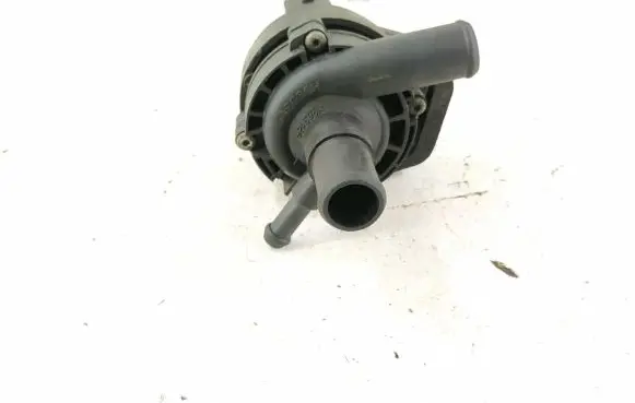 Mercedes-Benz E W212 Electric auxiliary coolant/water pump 2118350028 2048350264