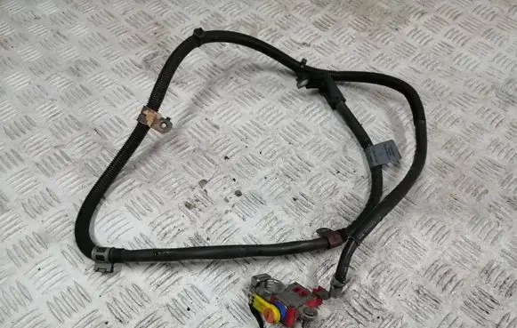 Mercedes-Benz B W246 W242 Positive cable (battery) A2465400408