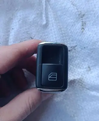 Mercedes-Benz C W204 Electric window control switch A2048707358