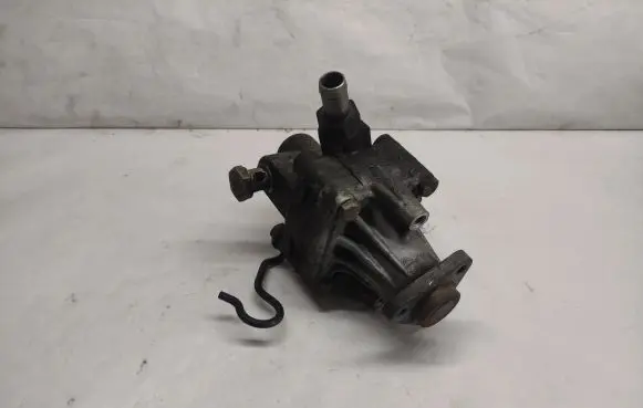 Audi A4 S4 B5 8D Power steering pump 8D0145156 08217