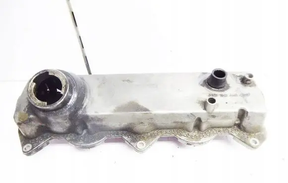 Volkswagen Golf IV Rocker cam cover 038103469