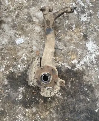 Audi A6 Allroad C5 Front wheel hub spindle knuckle