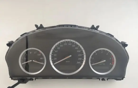 Mercedes-Benz C W204 Speedometer (instrument cluster) A2045404248 KL3279