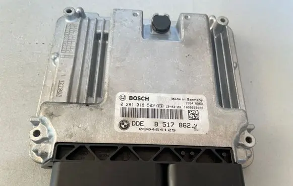 BMW 5 F10 F11 Engine control unit/module 8517862 0281018502