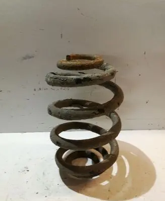 Volkswagen Transporter - Caravelle T4 Rear coil spring