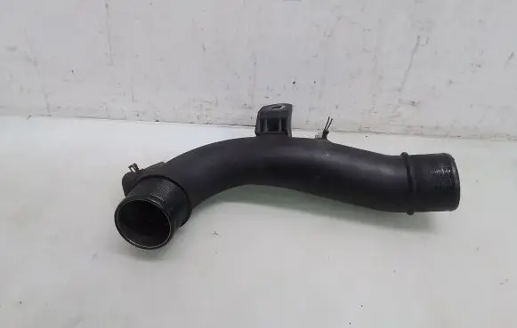 Toyota Avensis T250 Intercooler hose/pipe 173620R010