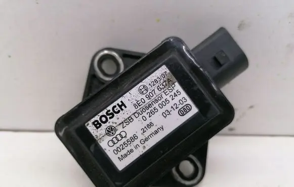 Volkswagen PASSAT B5.5 ESP acceleration yaw rate sensor 8E0907637A 0265005245