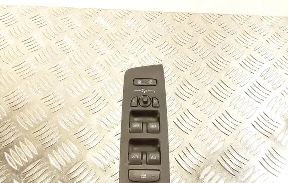 Volvo V40 Electric window control switch 31334567