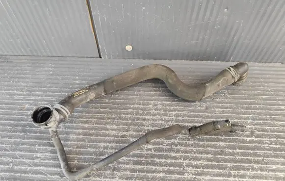 Skoda Octavia Mk4 Engine coolant pipe/hose 3Q0122101CG