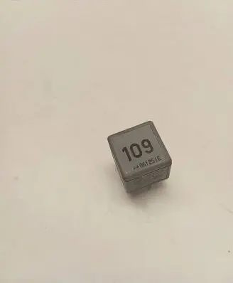 Volkswagen Transporter - Caravelle T5 Other relay 1J0906381A V23134B63X396