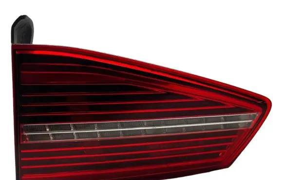 Volkswagen PASSAT B8 Tailgate rear/tail lights 3G9945308A